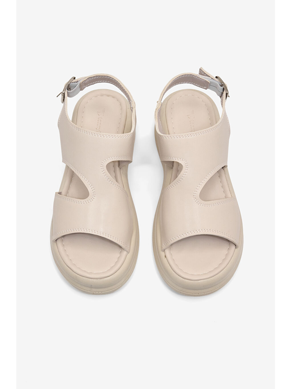 Kadın Bej Rahat Kalıp Düz Tokalı Sandalet
