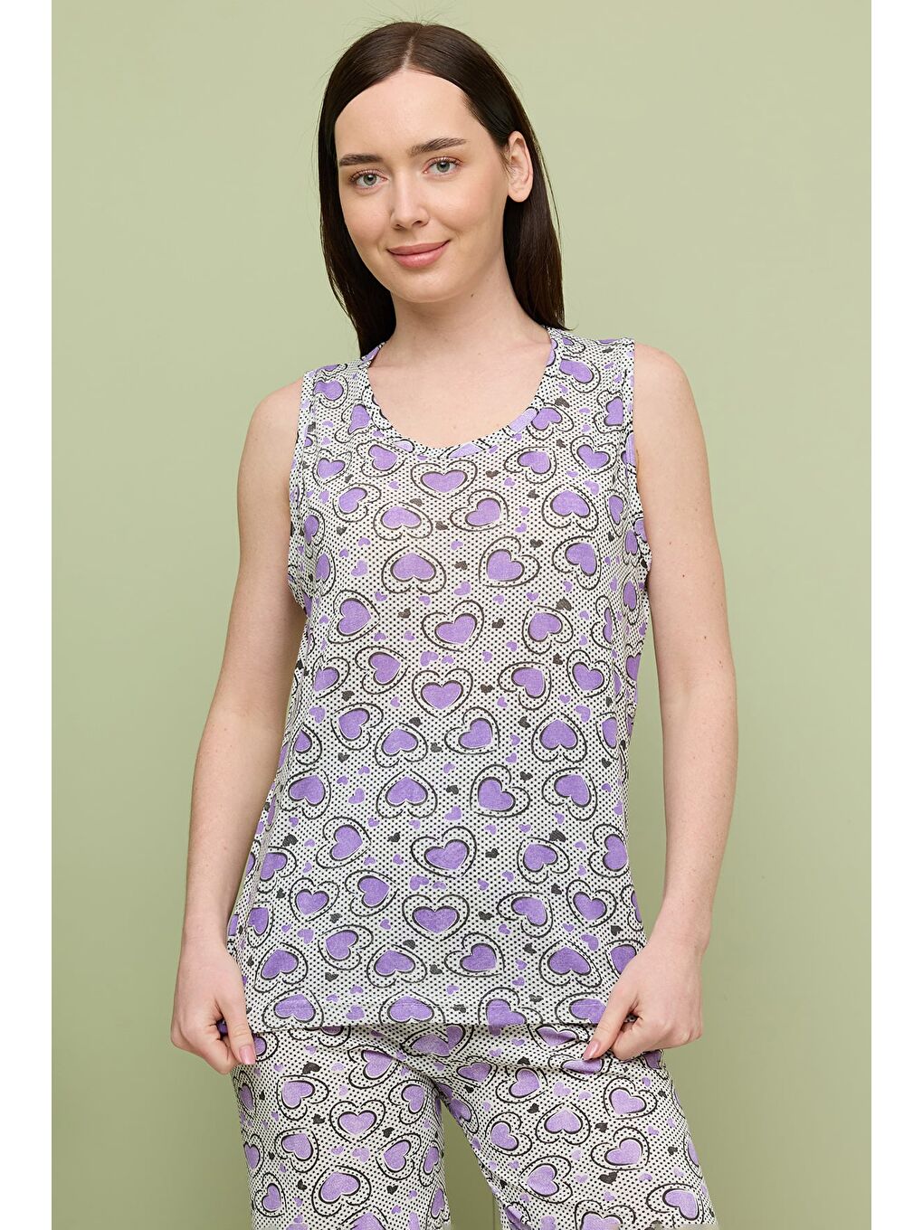 Lila Kelebek Desenli Büyük Beden Kolsuz Kapri Pijama Takımı-1