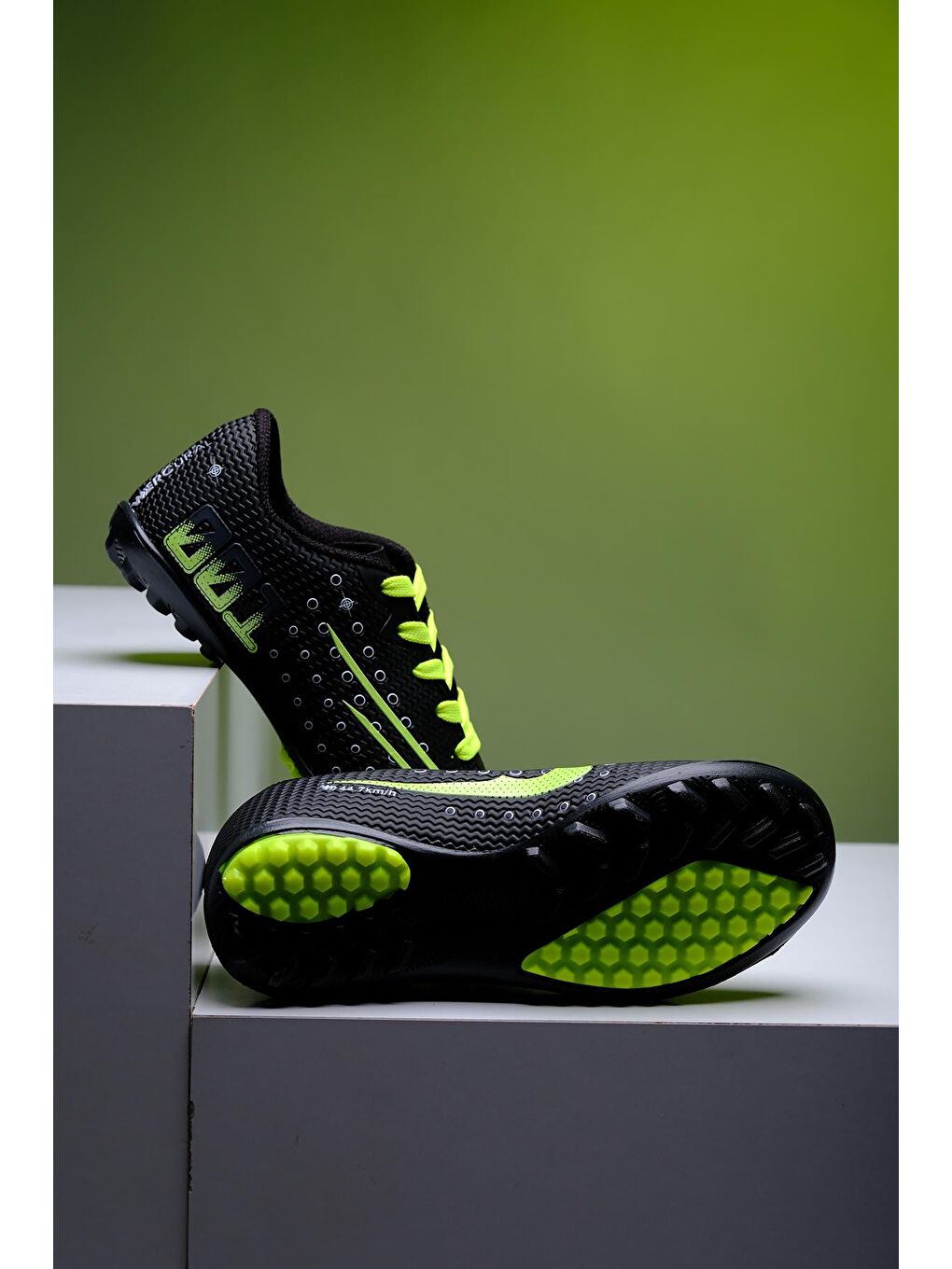 Siyah W441 Çocuk Halı Saha Krampon Futbol Ayakkabısı-2