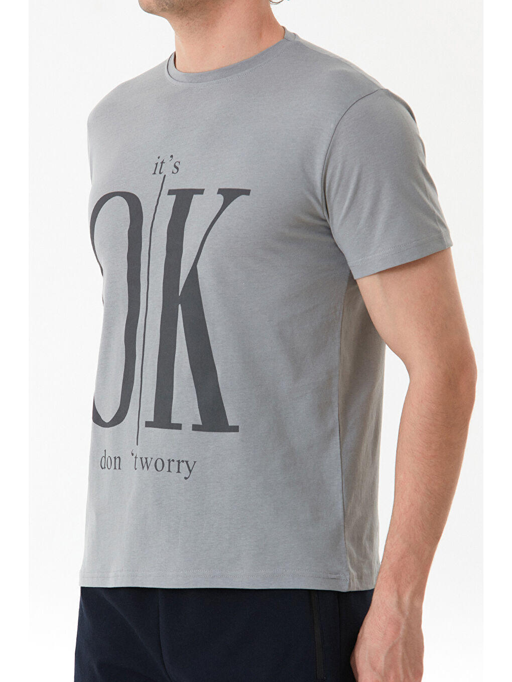 Gri It`s Ok Baskılı Bisiklet Yaka Tişört-4