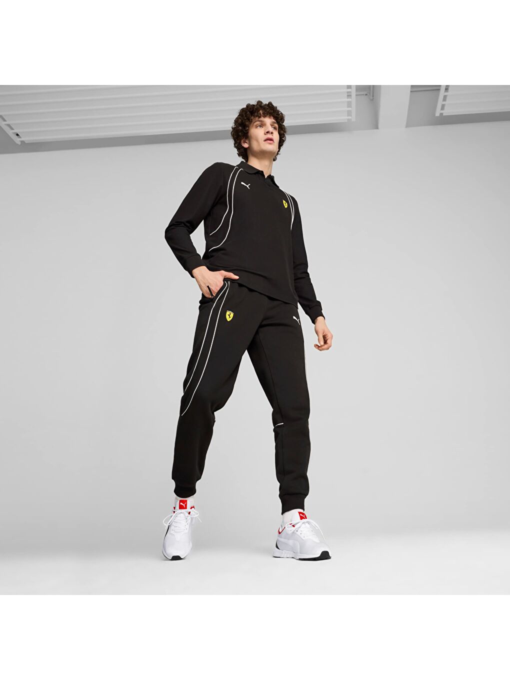 Beyaz Scuderia Ferrari Tiburion Unisex Spor Ayakkabı-1