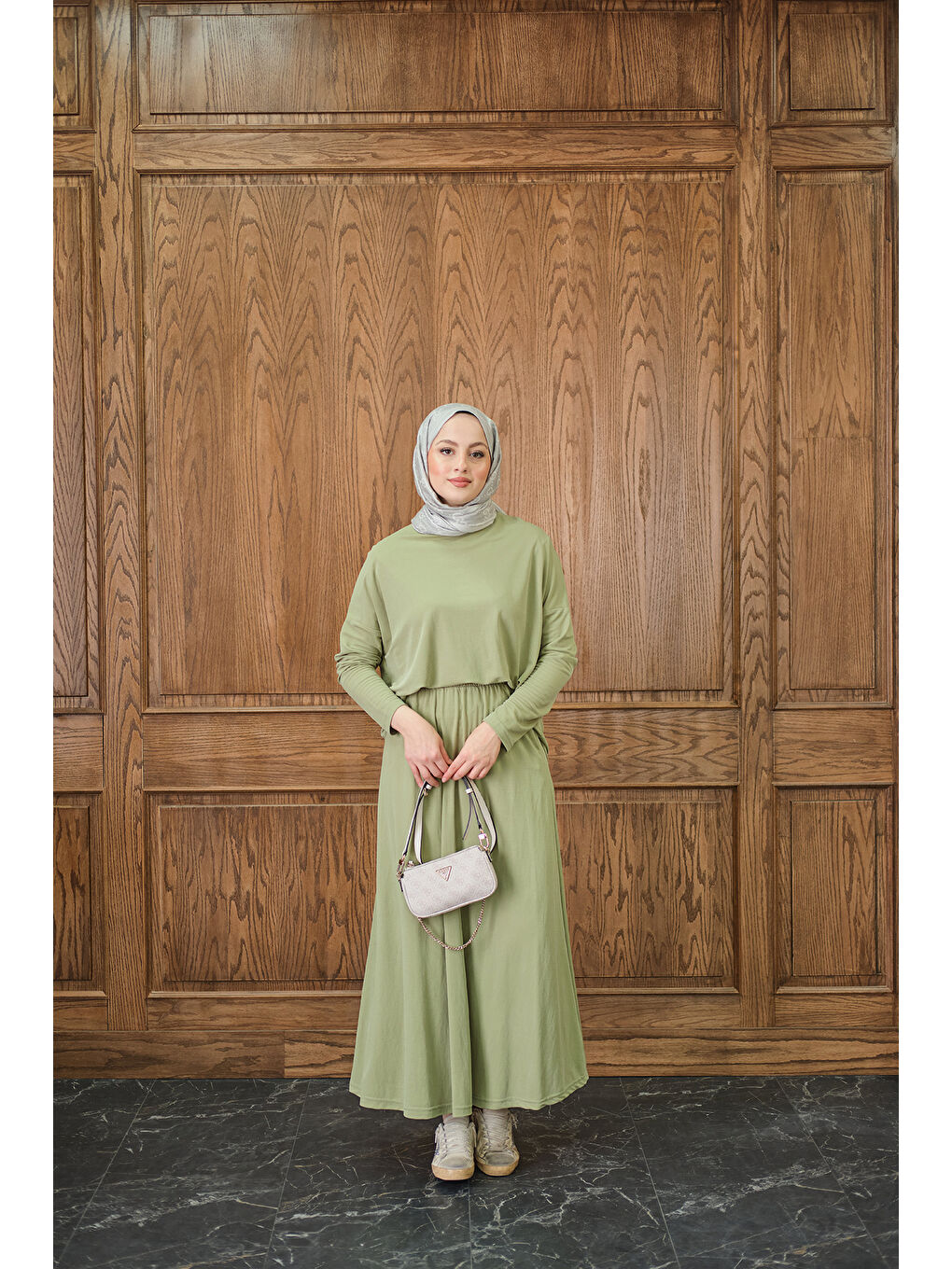 Kadın Oval Kesim Takım Yeşil-3