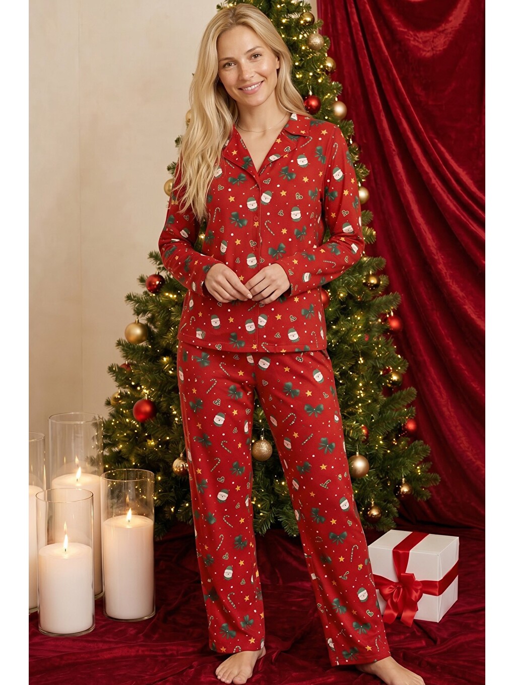 Kırmızı Yılbaşı Temalı Desenli Termal Kumaşlı Ultra Soft Yumuşak Düğmeli Örme Pijama Takımı-1