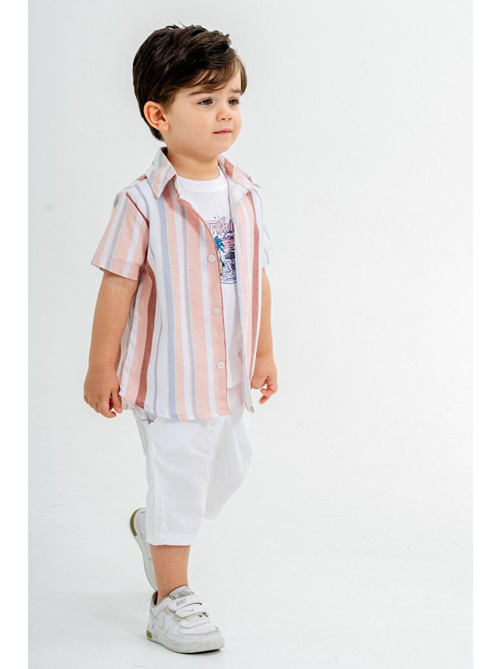 Beyaz Tarz Gömlekli Çizgili Belden Ayarlanabilir Kısa Kollu Şortlu 3'lü Takım-1