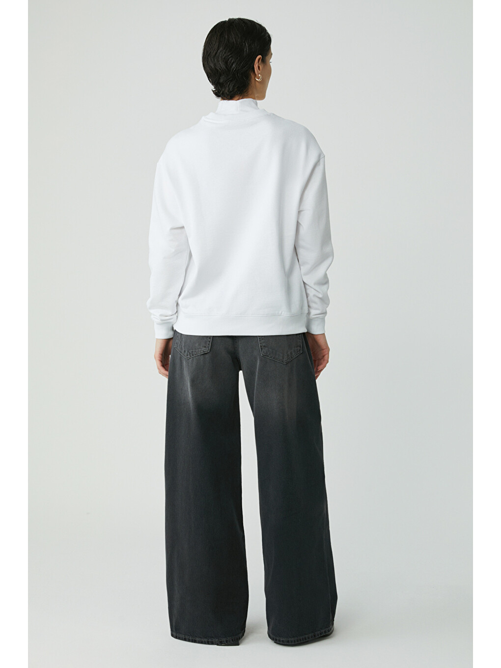 Alfreda Kadın Pamuklu Içi Polarlı Yumuşacık Yuvarlak Yaka Comfort Fit Basıc Beyaz Sweatshirt-5