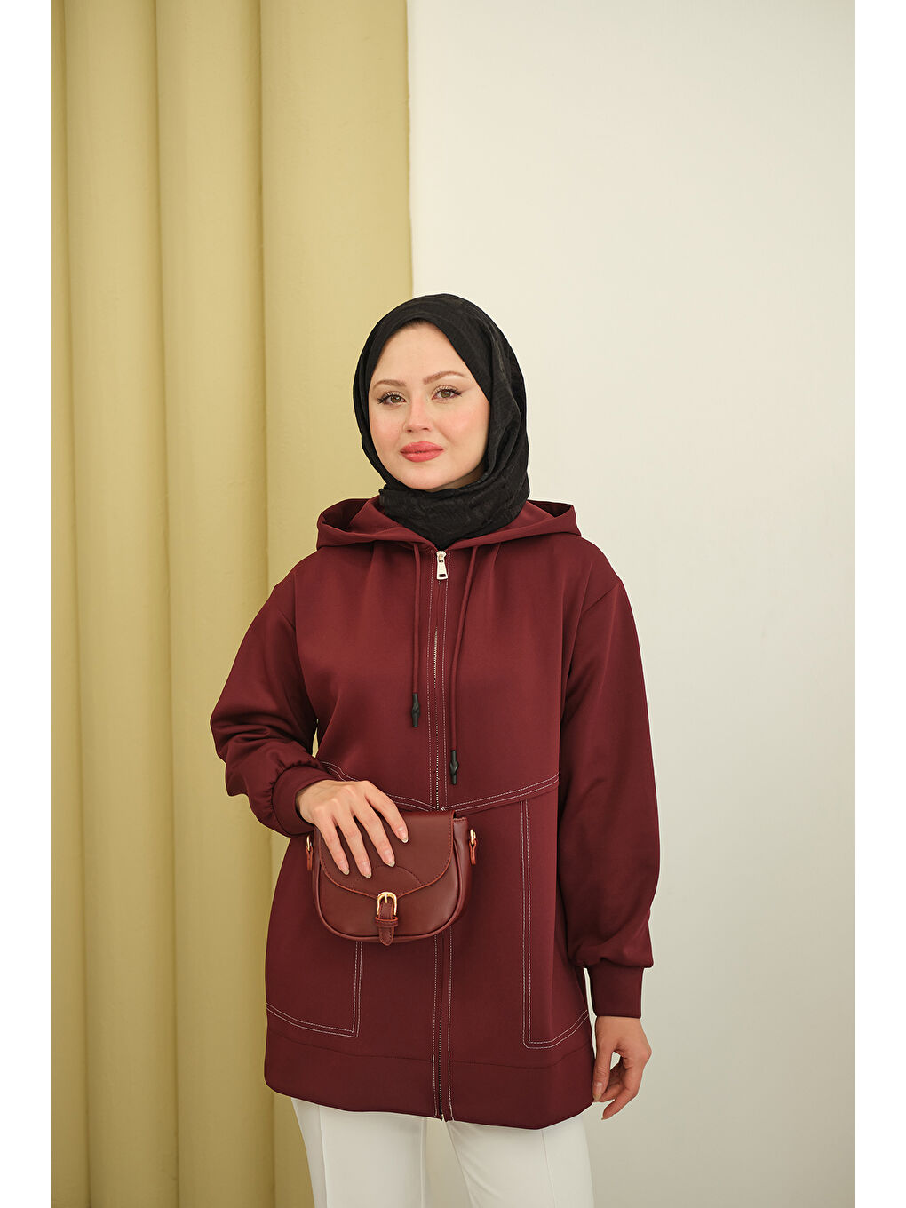 Kadın Dikiş Detay Kapüşonlu Hırka Bordo-4