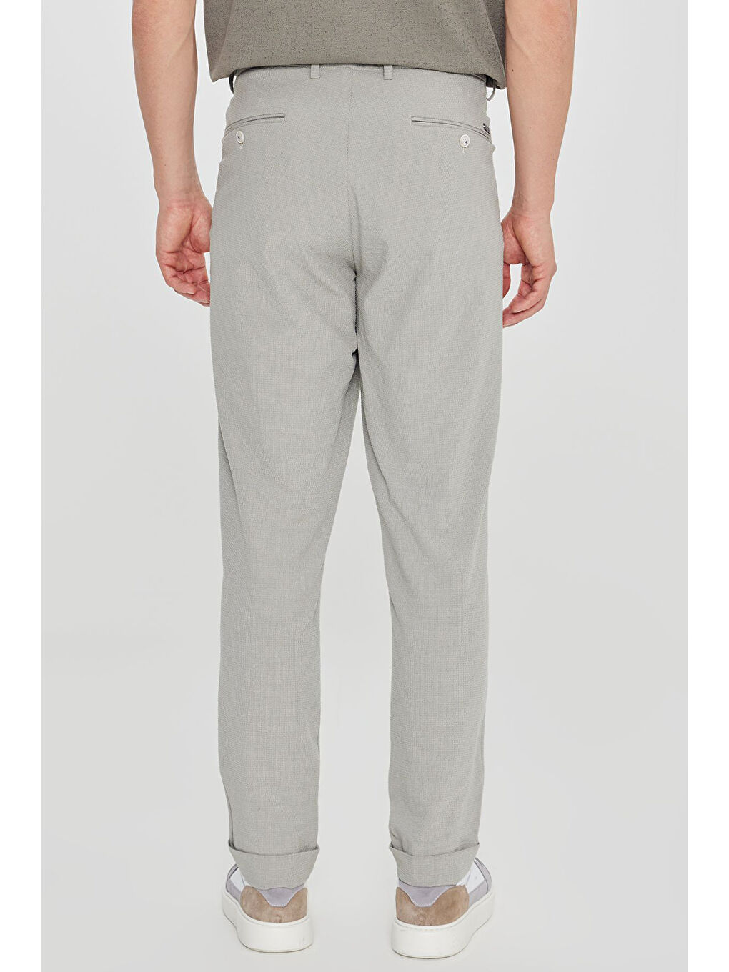 Erkek Gri Slim Fit Beli Bağlamalı Gofre Desenli Yan Cep Casual Pantolon-4