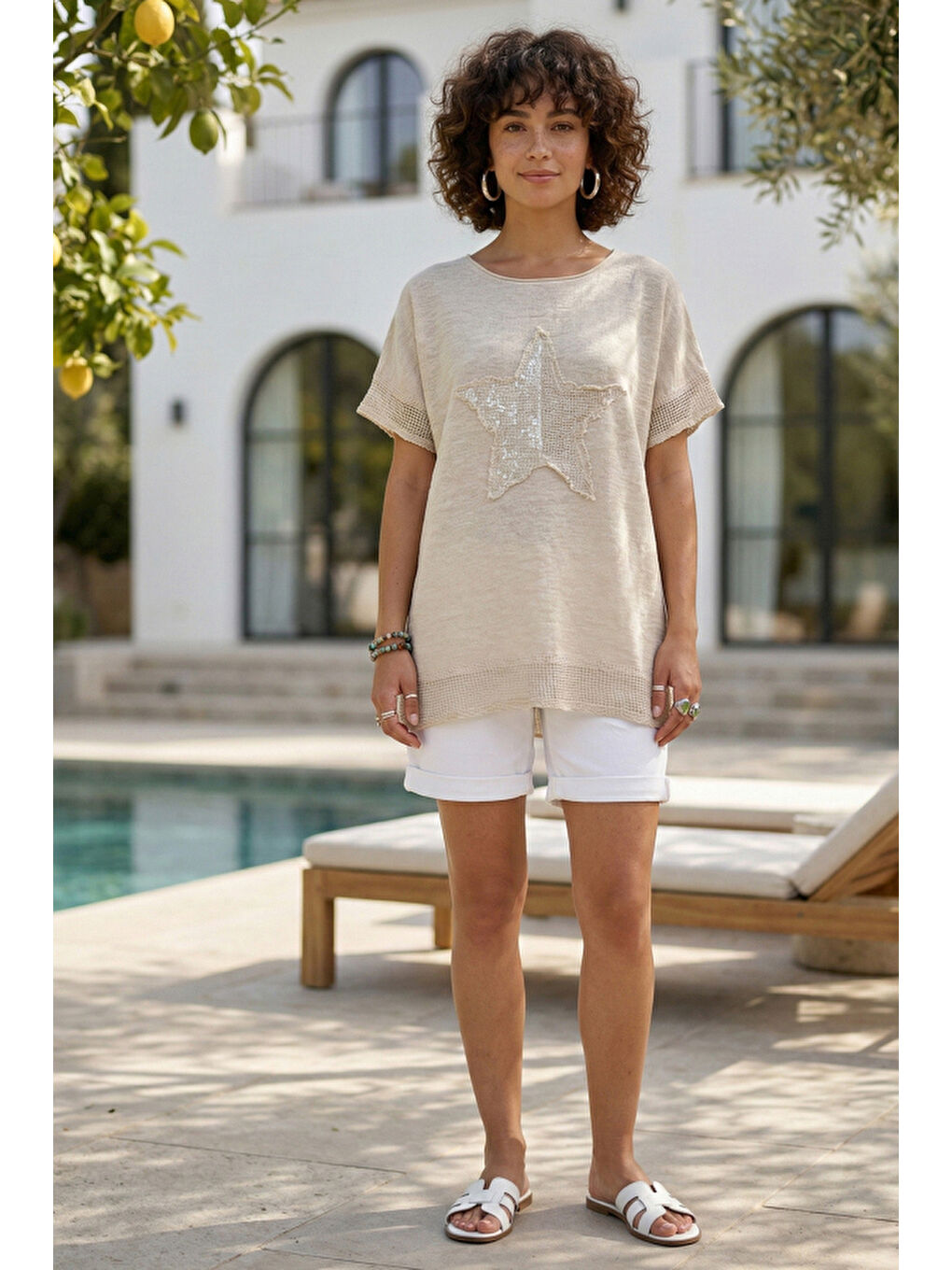 Bej Yuvarlak Yaka Düşük Kol Etek Ve Kol Ucu File Detaylı Yıldız Aplikeli Casual Dokuma Bluz 65 60-3