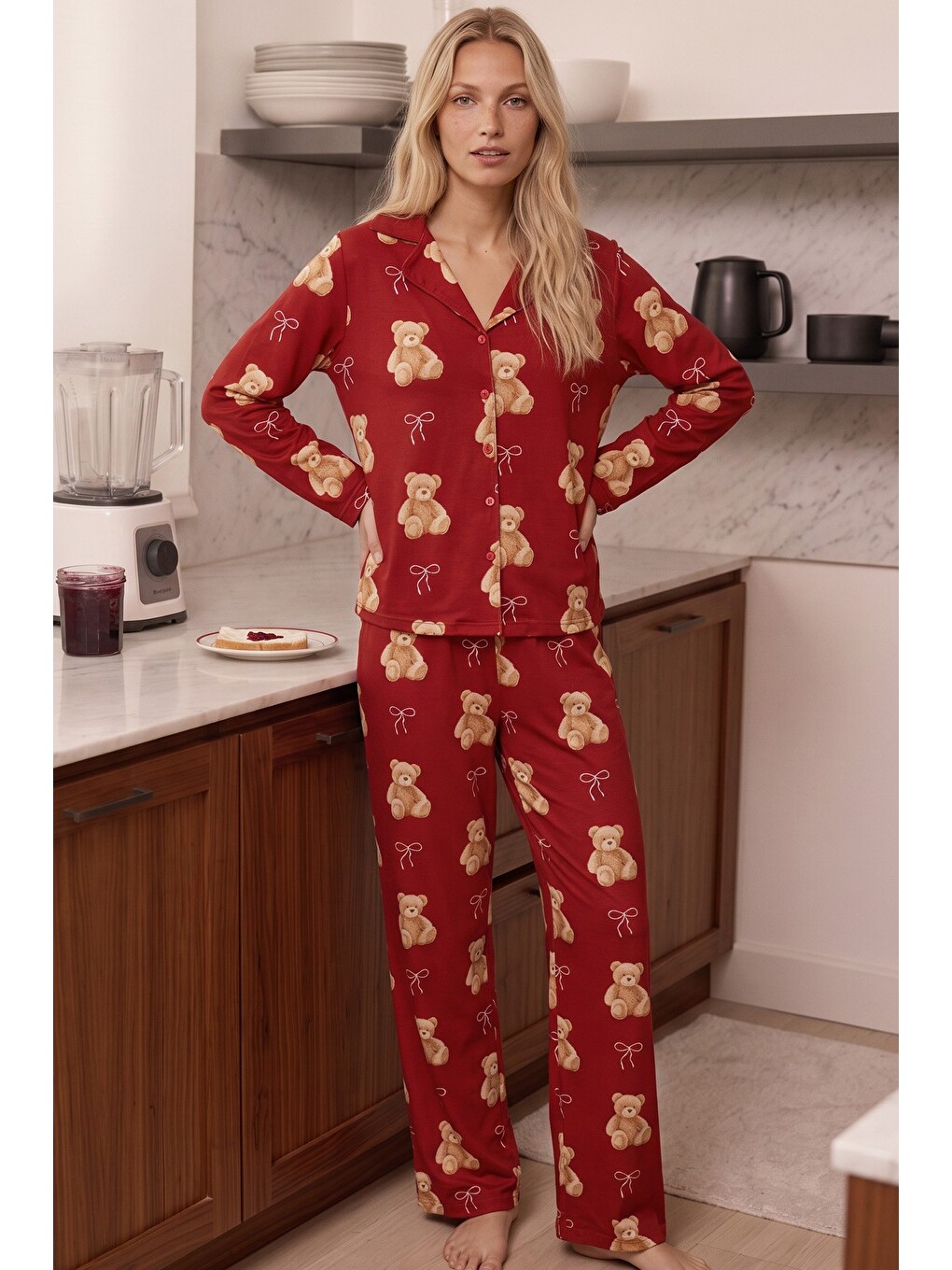 Kırmızı Desenli Termal Kumaşlı Ultra Soft Yumuşak Düğmeli Örme Pijama Takımı-1
