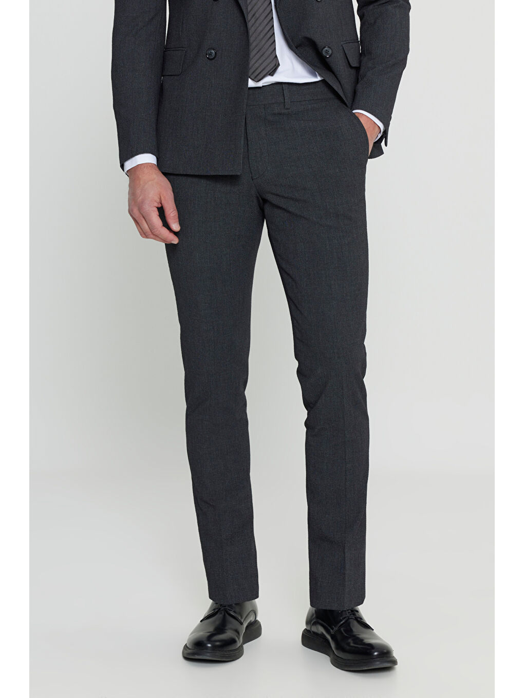 Erkek Antrasit Slim Fit Dar Kesim Kırlangıç Yaka Desenli Kapak Cepli Esnek Kruvaze Takım Elbise-5