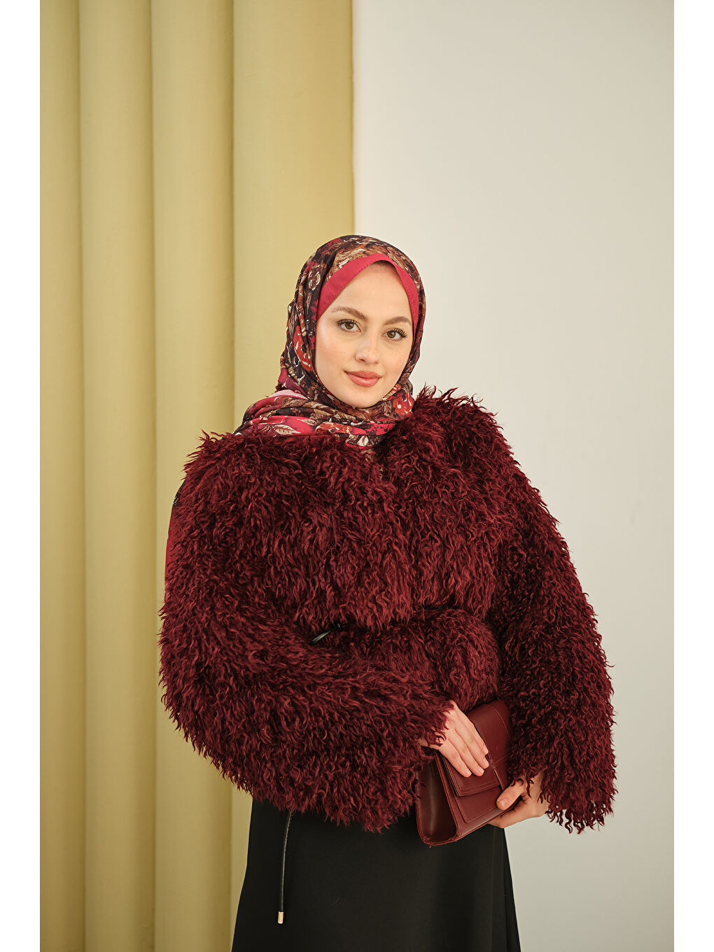 Kadın Kıvırcık Detay Kürk Kaban Bordo-4