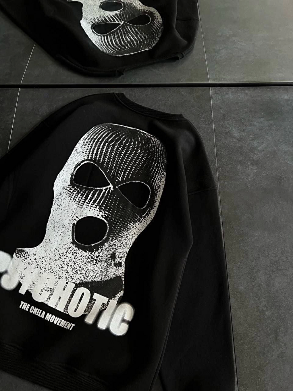 Kışlık Bisiklet Yaka Baskılı Sweatshirt - Siyah-1