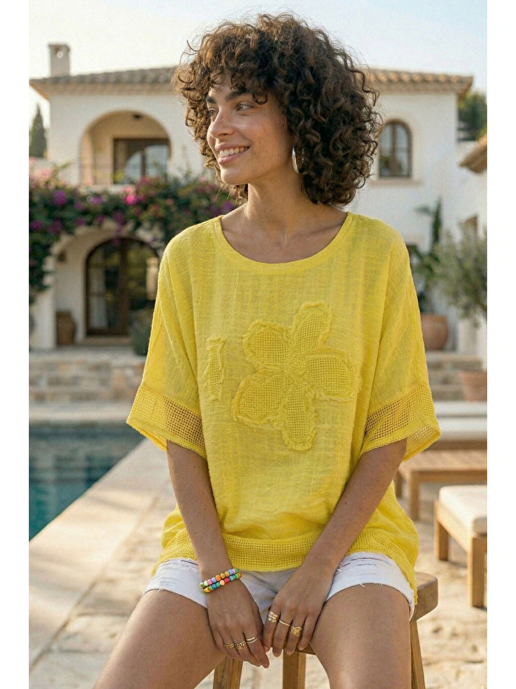 Sarı Yuvarlak Yaka Düşük Kol Etek Ve Kol Ucu File Detaylı Çiçek Aplikeli Casual Dokuma Bluz 65 60-1