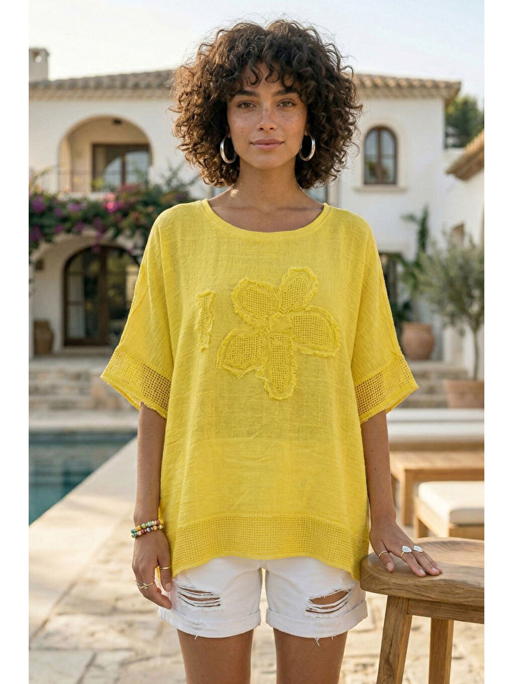 Sarı Yuvarlak Yaka Düşük Kol Etek Ve Kol Ucu File Detaylı Çiçek Aplikeli Casual Dokuma Bluz 65 60-2