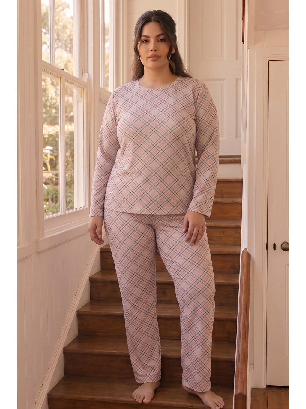 Pembe Ekose Desenli Termal Kumaşlı Ultra Soft Yumuşak Büyük Beden Battal Boy Örme Pijama Takımı-1