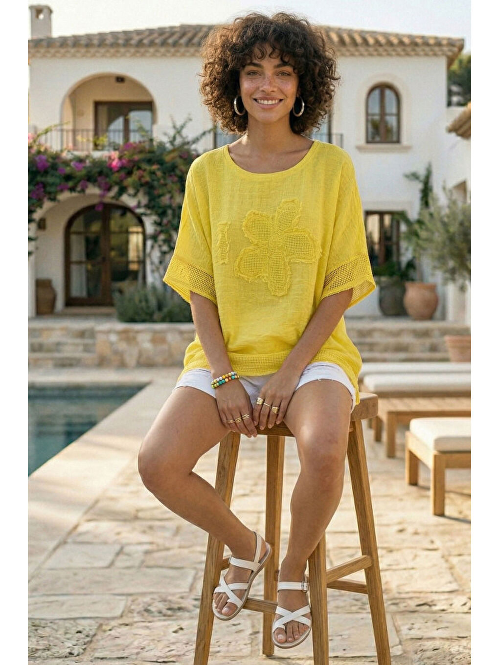 Sarı Yuvarlak Yaka Düşük Kol Etek Ve Kol Ucu File Detaylı Çiçek Aplikeli Casual Dokuma Bluz 65 60-4