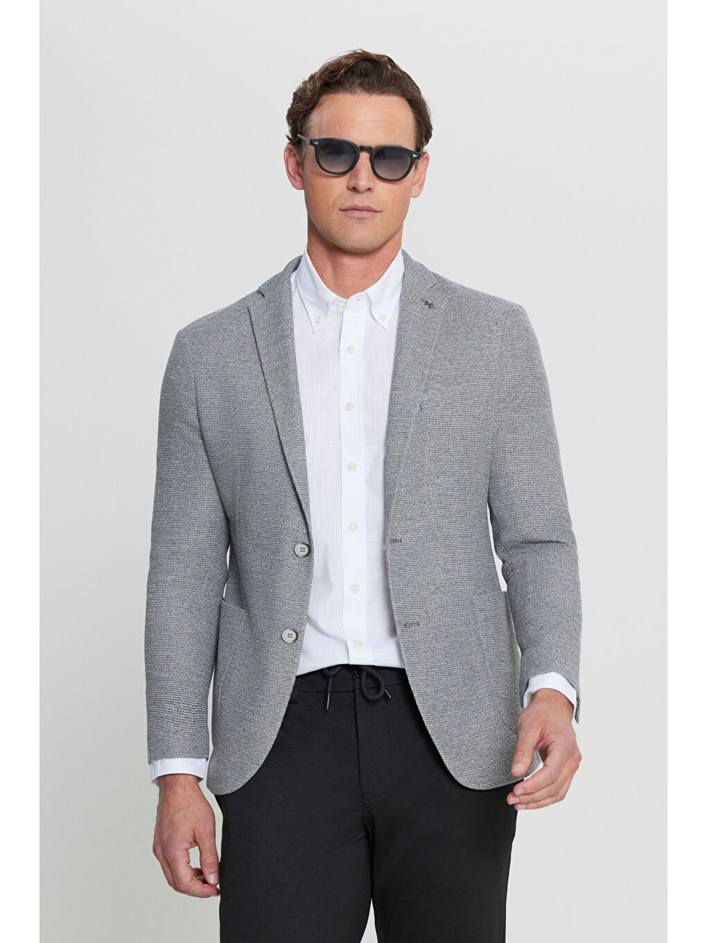 Erkek Gri 360 Her Yöne Esneyen Slim Fit Dar Kesim Mono Yaka Armürlü Torba Cepli Blazer Ceket-1