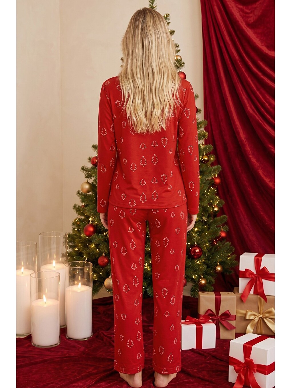 Kırmızı Yılbaşı Temalı Desenli Termal Kumaşlı Ultra Soft Yumuşak Düğmeli Örme Pijama Takımı-2