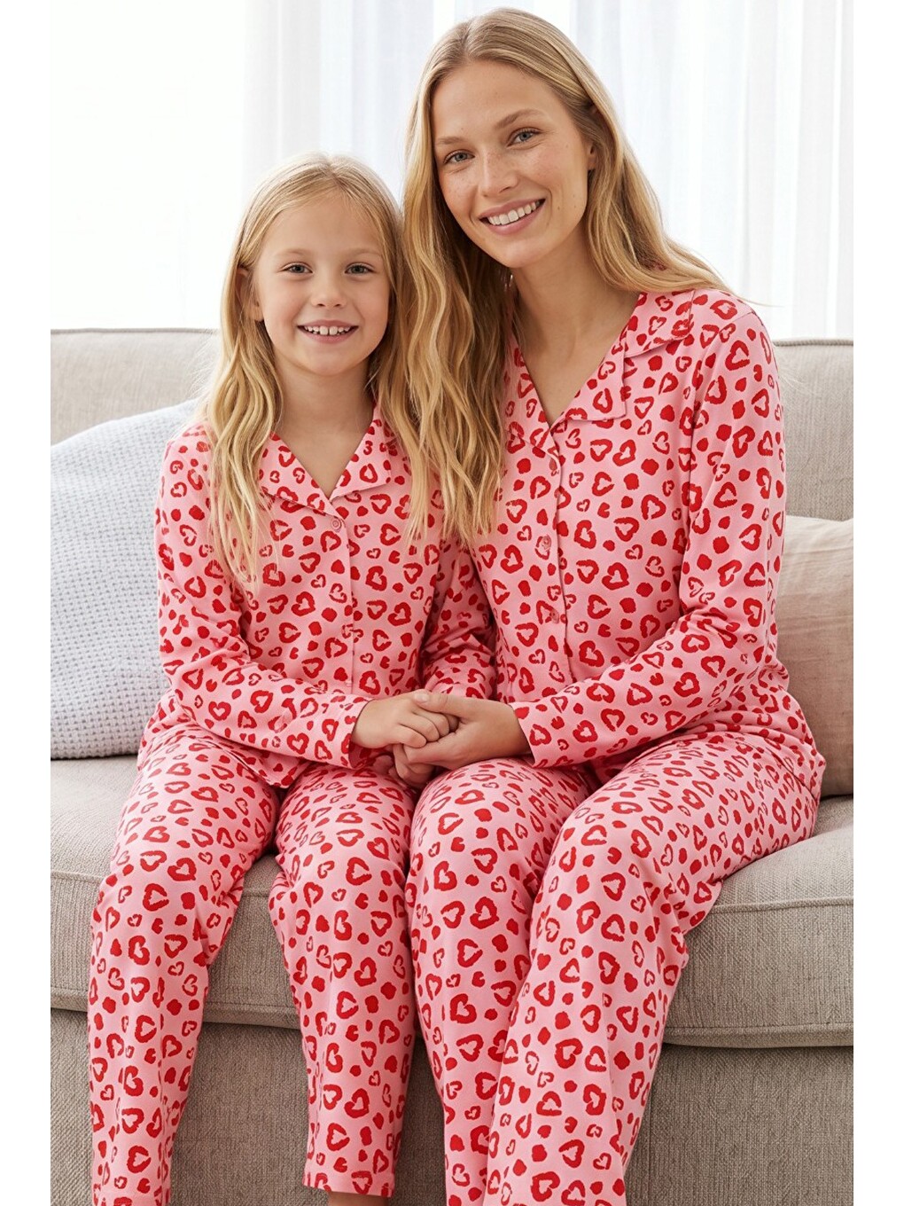 Pembe Desenli Termal Kumaşlı Ultra Soft Yumuşak Düğmeli Örme Pijama Takımı