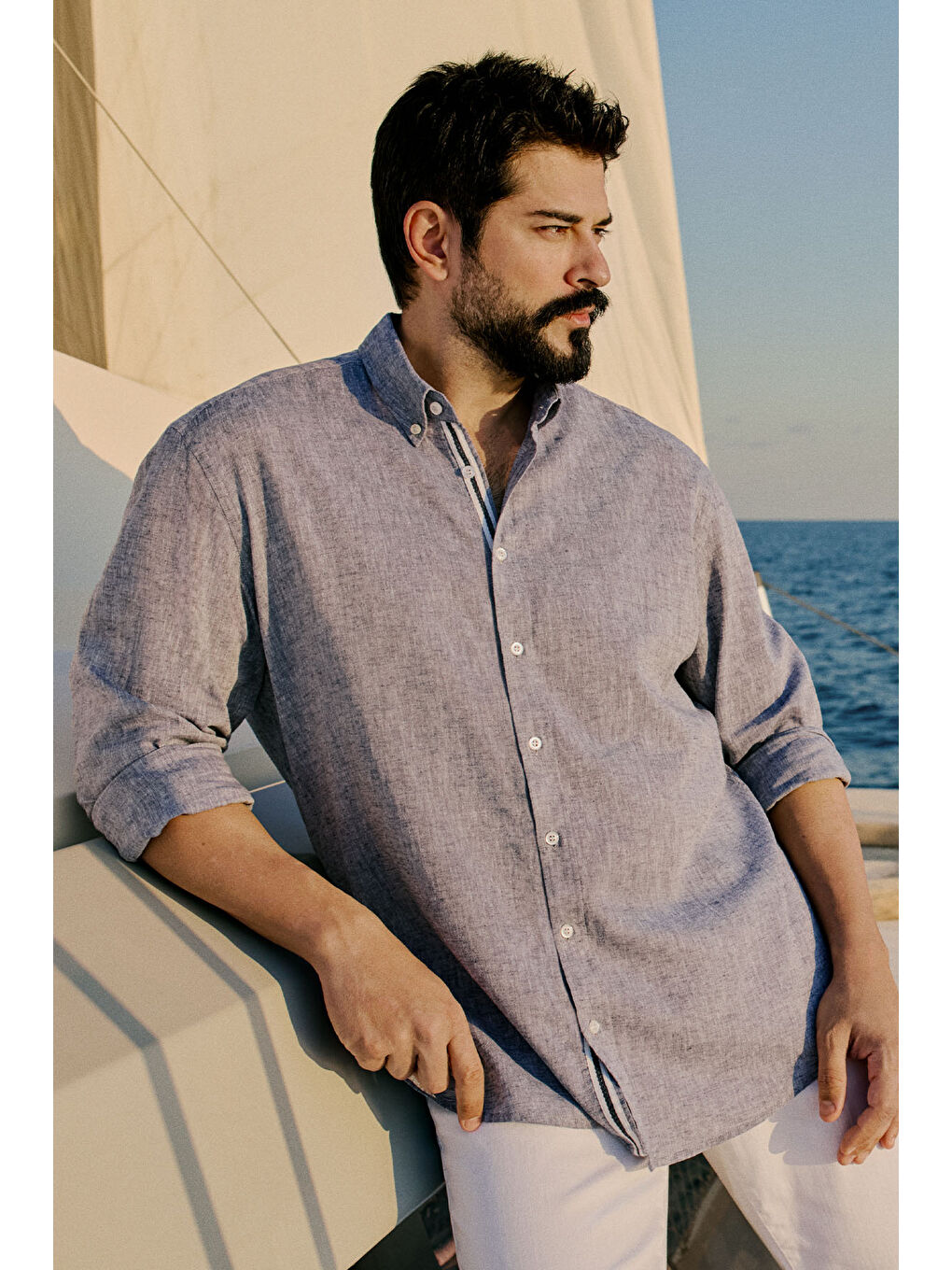 Erkek Gri Pamuklu Keten Comfort Fit Düğmeli Yaka Armürlü Gömlek-2