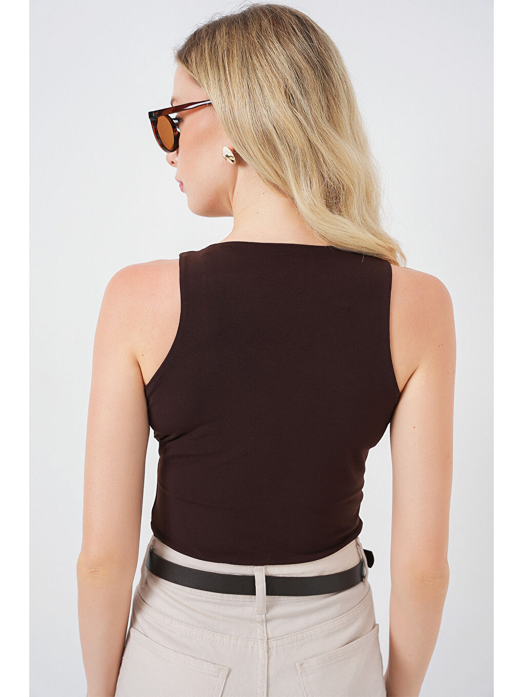 Kadın Halter Yaka Çıtçıtlı Body 972 - Kahverengi-6