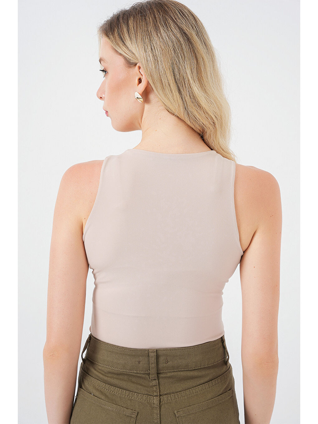 Kadın Halter Yaka Çıtçıtlı Body 972 - Bej-6