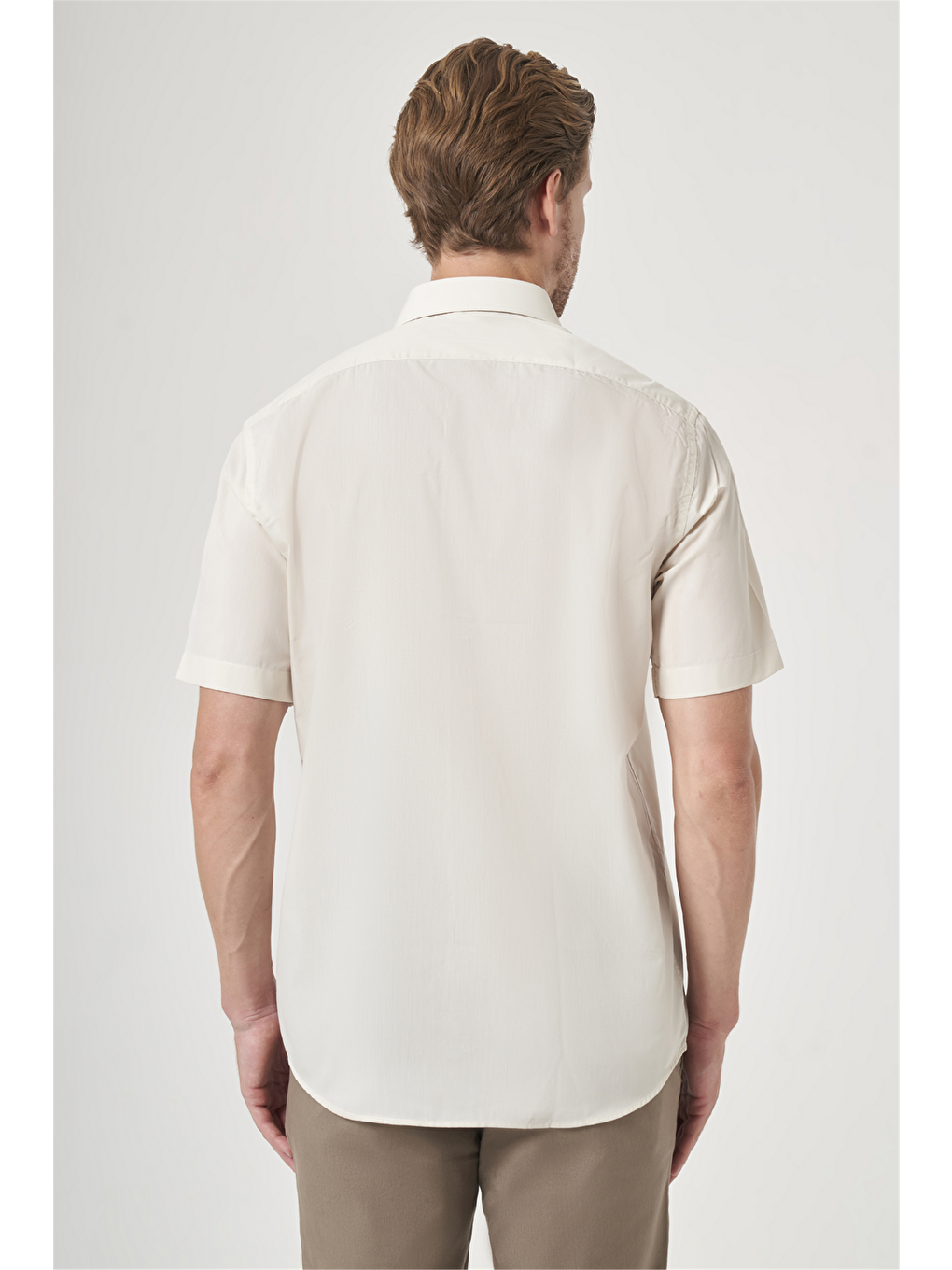 Bej Sert Yaka Kısa Kol Cepli Comfort Fit Pamuklu Gömlek 1004260258-4