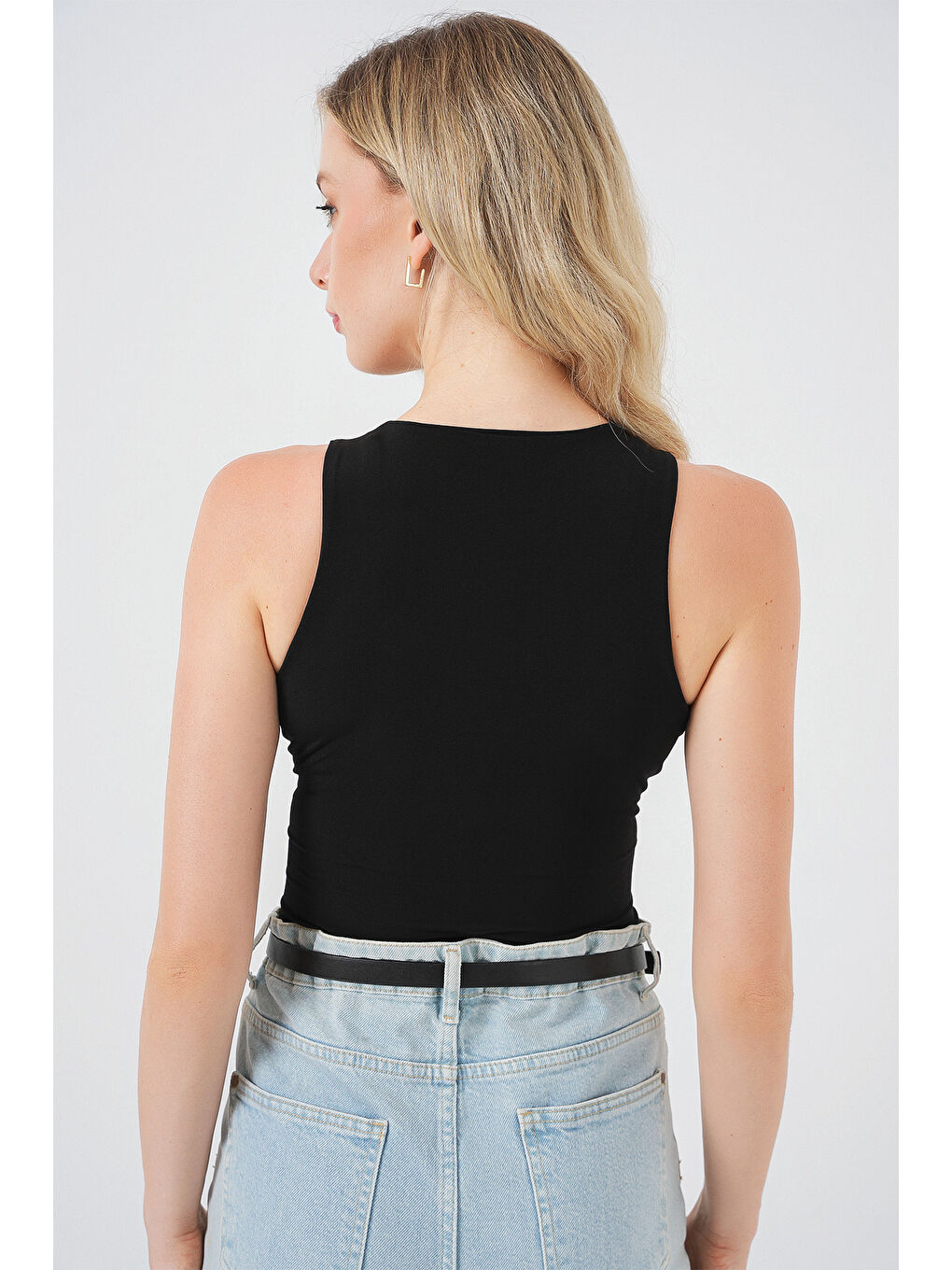 Kadın Halter Yaka Çıtçıtlı Body 972 - Siyah-6