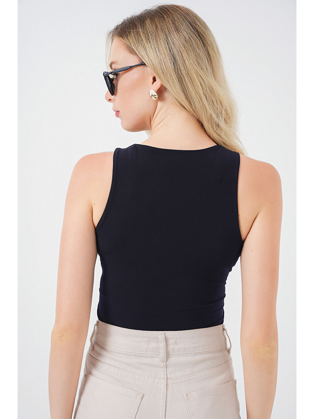 Kadın Halter Yaka Çıtçıtlı Body 972 - Lacivert-6