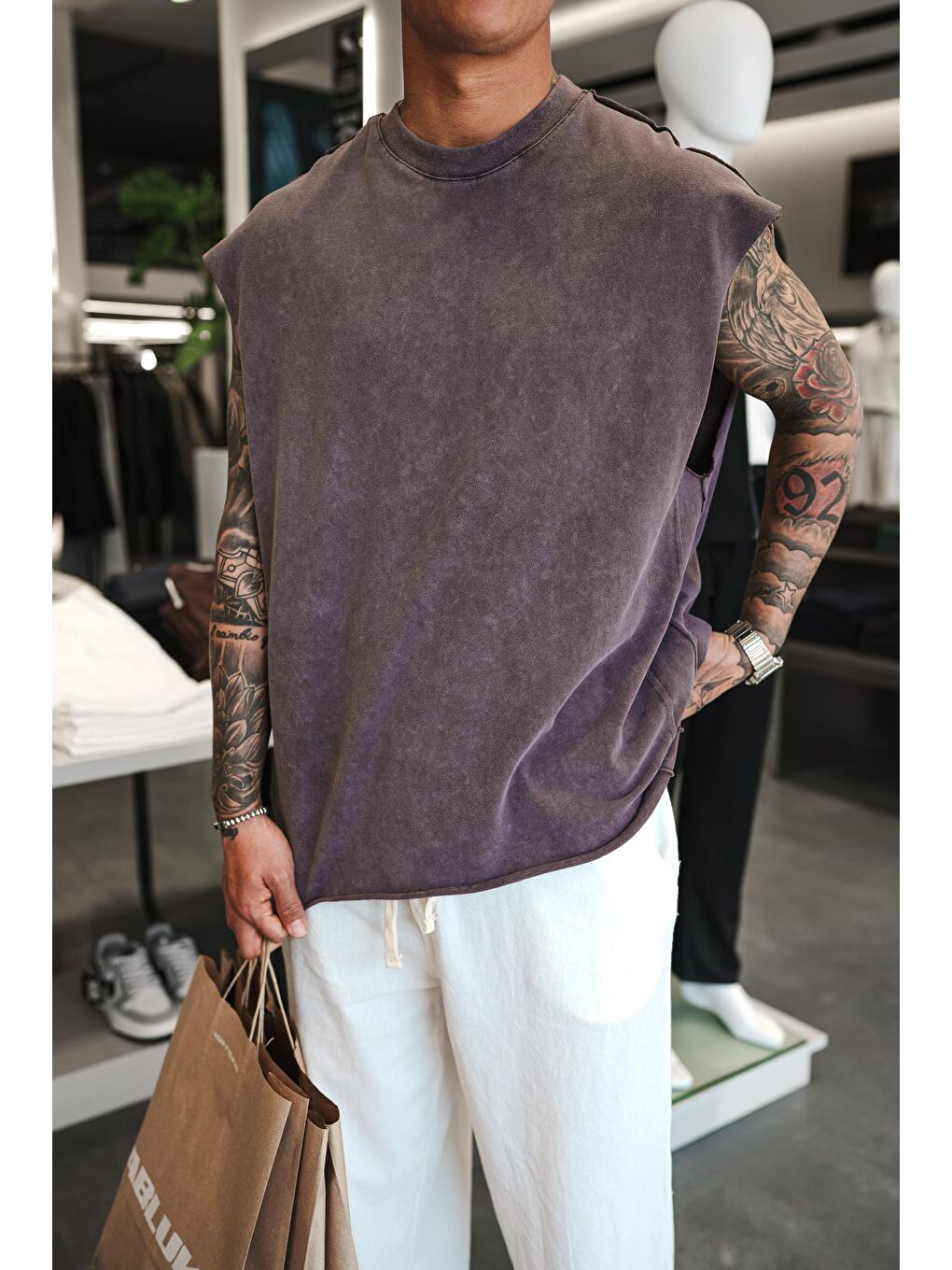 Erkek Oversize Yıkamalı Kolsuz Tişört Kahverengi-1