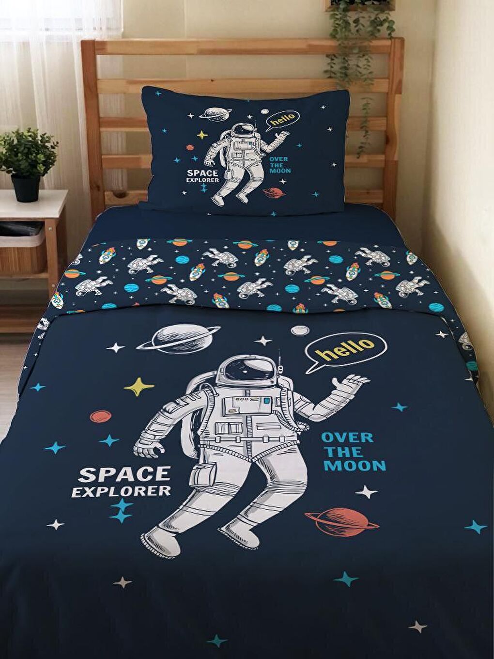 EVMİLA Karışık Çift Taraflı Astronot Desenli Çarşafsız Takım Tek Kişilik Nevresim Takımı 160x220 Cm