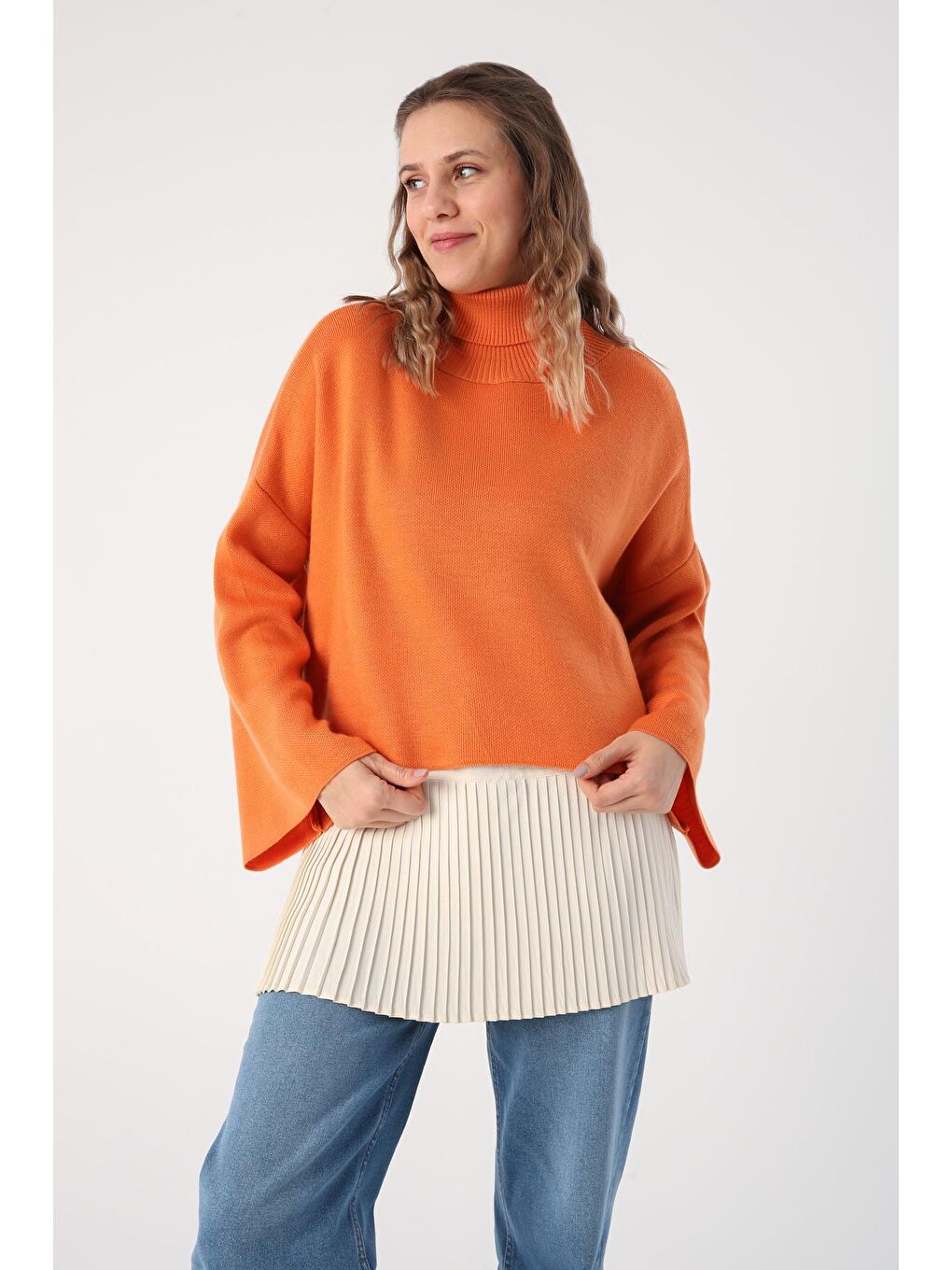 Ekru Pileli Kısa Gömlek Etek-1