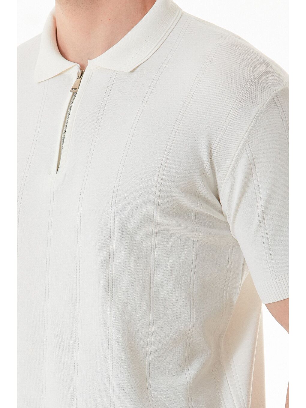 Ekru Şeritli Polo Yaka Yarım Fermuarlı Triko Tişört-4