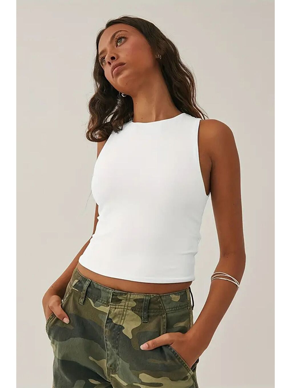 Beyaz Kadın Atlet – Düz Basic Crop Kolsuz T-shirt-1