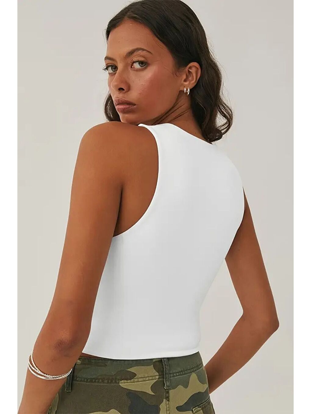 Beyaz Kadın Atlet – Düz Basic Crop Kolsuz T-shirt-2