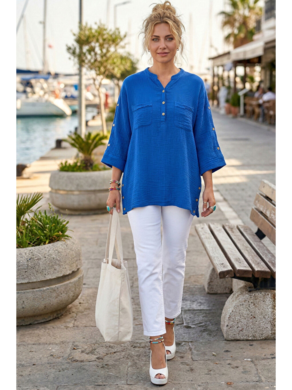 Mavi Hakim Yaka 3/4 Kol Düğmeli Çift Cepli Yanları Düğmeli Casual Müslin Dokuma Bluz 70 65-3