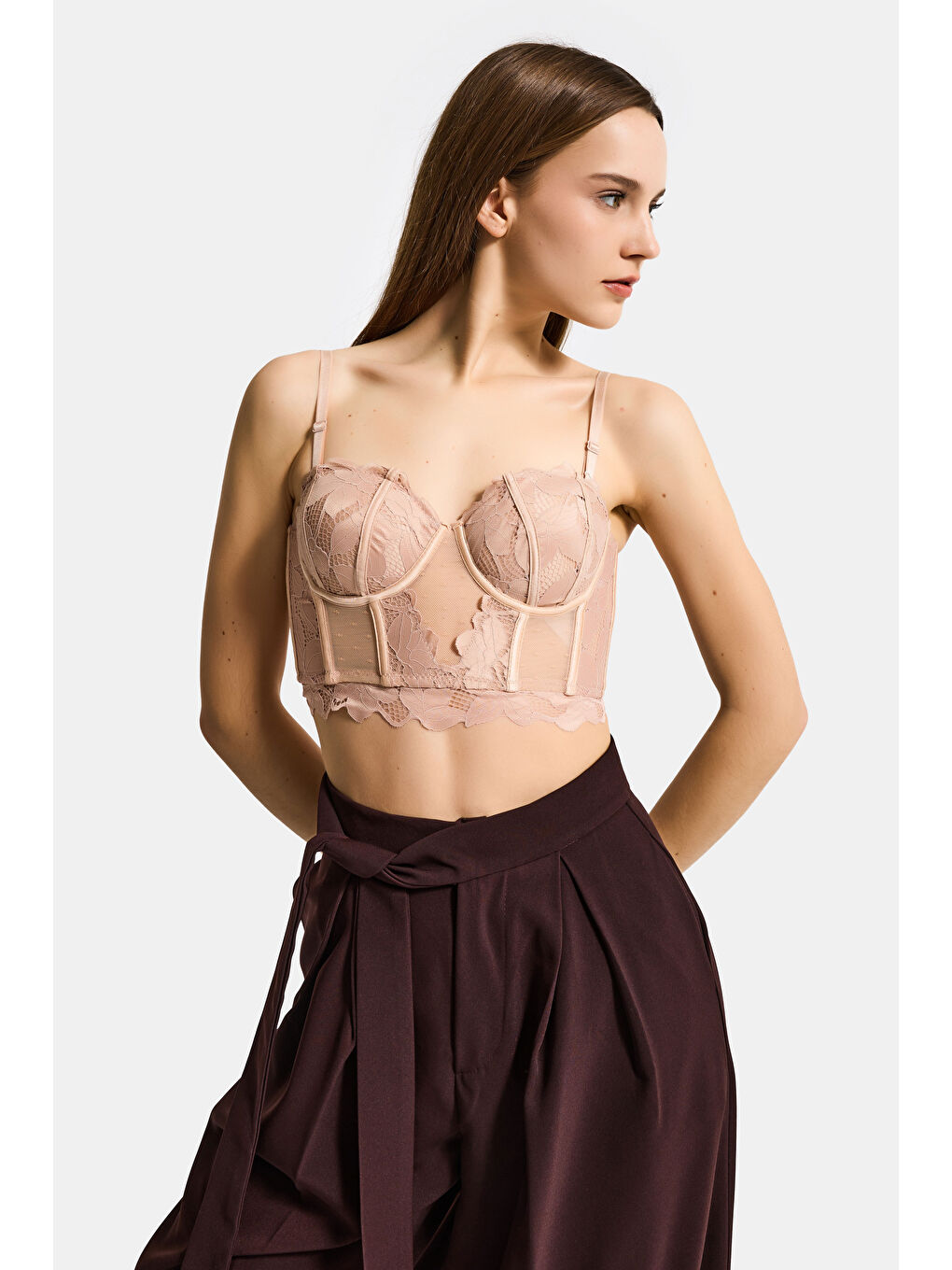 Kadın Pembe Bej w5 Balenli Güpür Dantel Detaylı Askılı Özel Tasarım Büstiyer-4