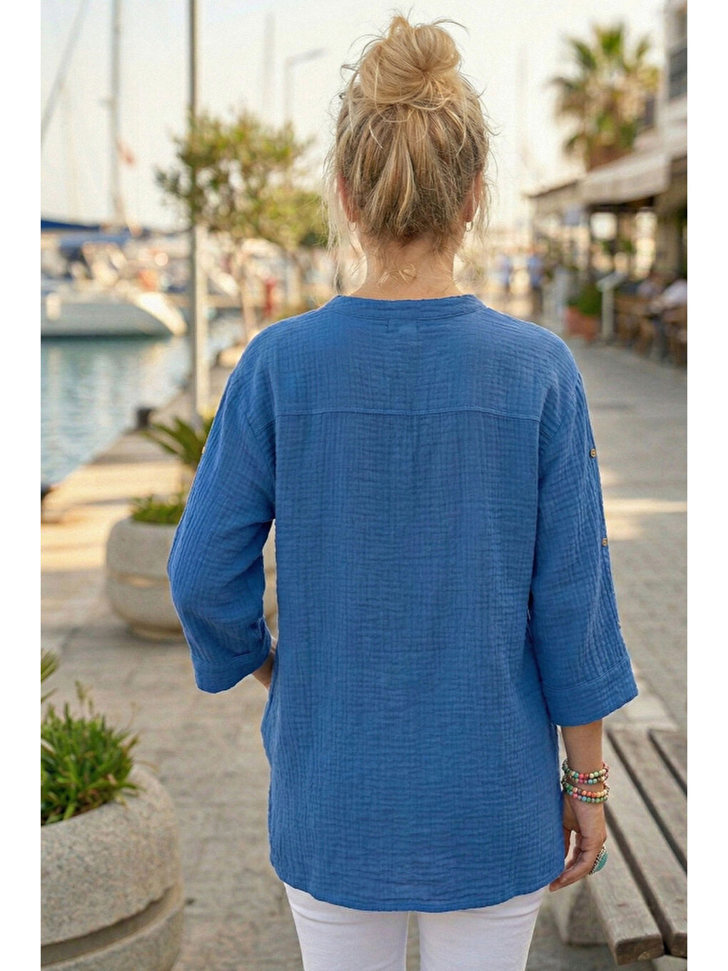 Mavi Hakim Yaka 3/4 Kol Düğmeli Çift Cepli Yanları Düğmeli Casual Müslin Dokuma Bluz 70 65-4