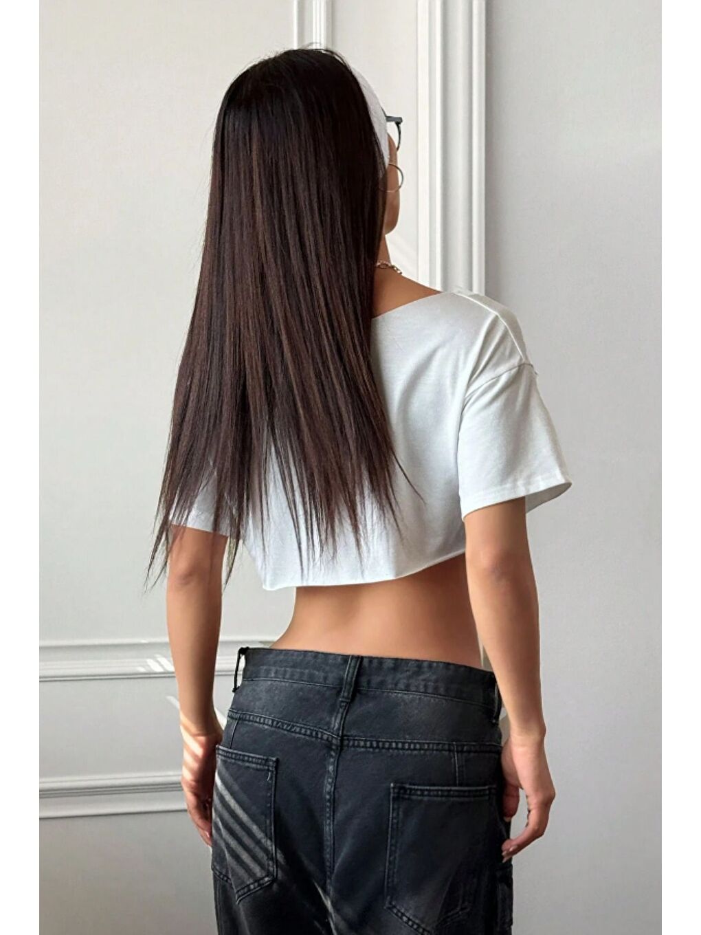 Kadın Beyaz Kayık Yaka Oversize Crop T-Shirt-4