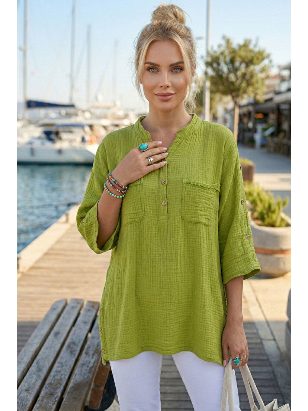 Yeşil Hakim Yaka 3/4 Kol Düğmeli Çift Cepli Yanları Düğmeli Casual Müslin Dokuma Bluz 70 65-1