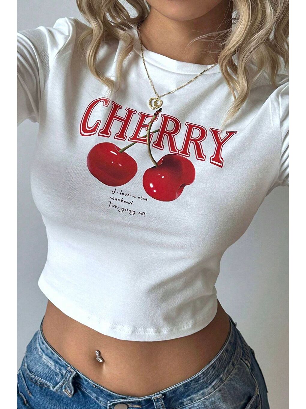 Kadın Baskılı Beyaz Crop Tişört - Cherry Desenli, Yazlık Kısa Kollu Bluz-3