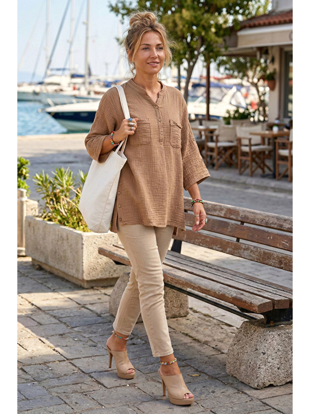 Kahverengi Camel Hakim Yaka 3/4 Kol Düğmeli Çift Cepli Yanları Düğmeli Casual Müslin Dokuma Bluz 70 65-2