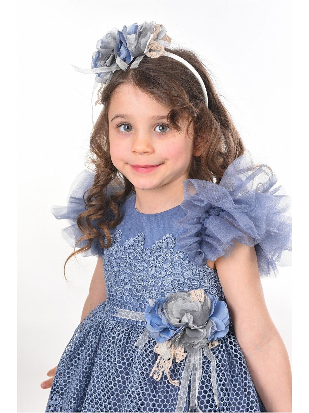 Mavi Dantel ve Tül Detaylı Prenses Kız Çocuk Elbisesi_M2402-1