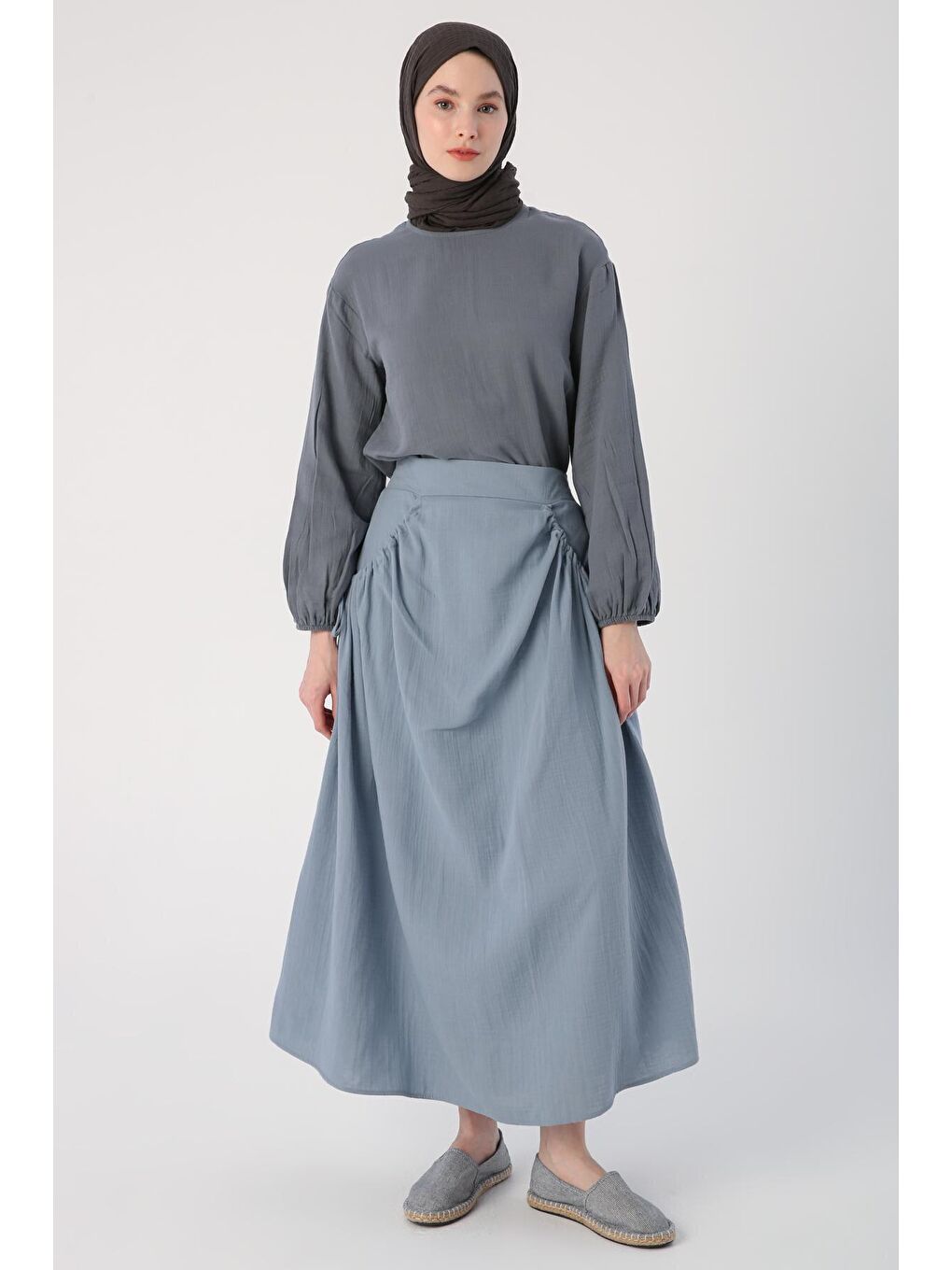 Mavi %100 Pamuk Yanları Büzgü Detaylı Kloş Etek-1