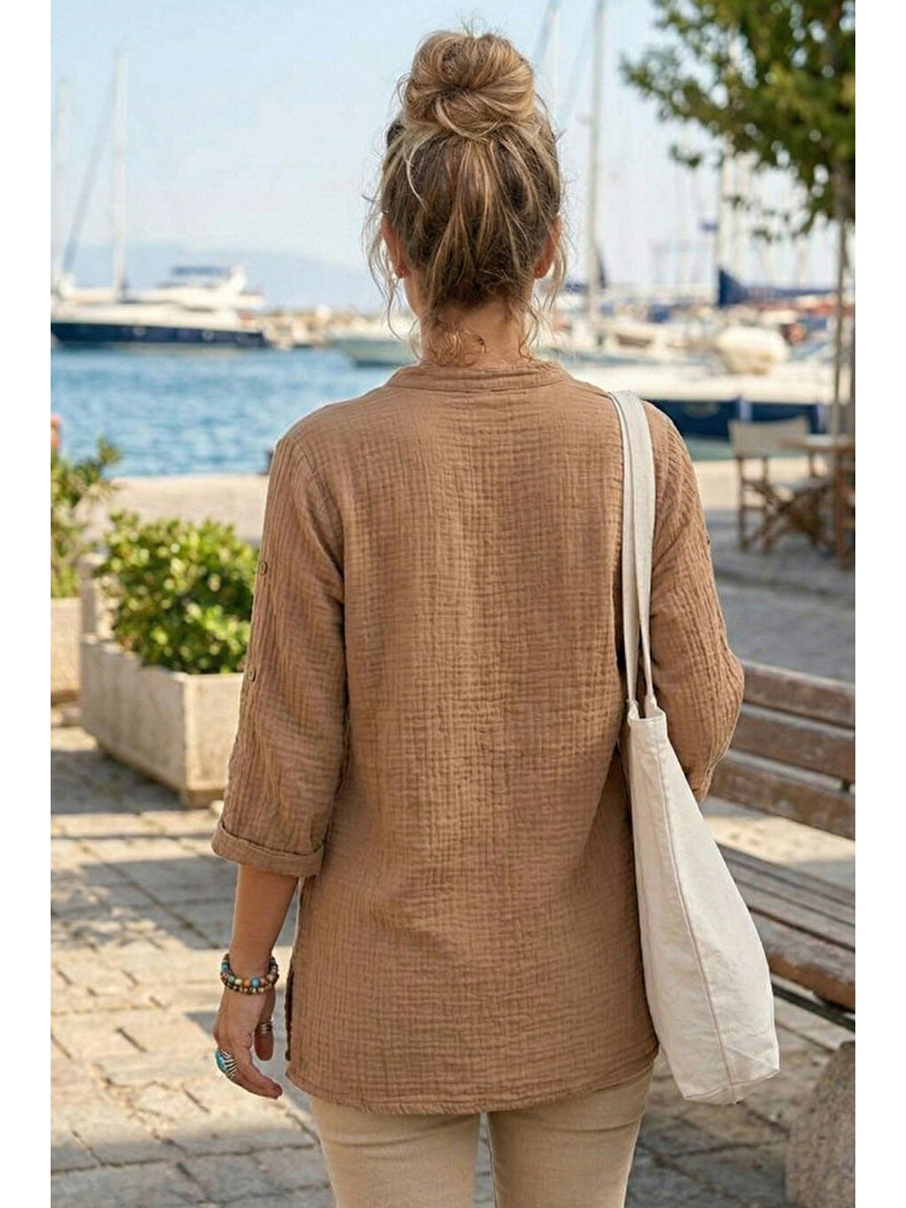 Kahverengi Camel Hakim Yaka 3/4 Kol Düğmeli Çift Cepli Yanları Düğmeli Casual Müslin Dokuma Bluz 70 65-4