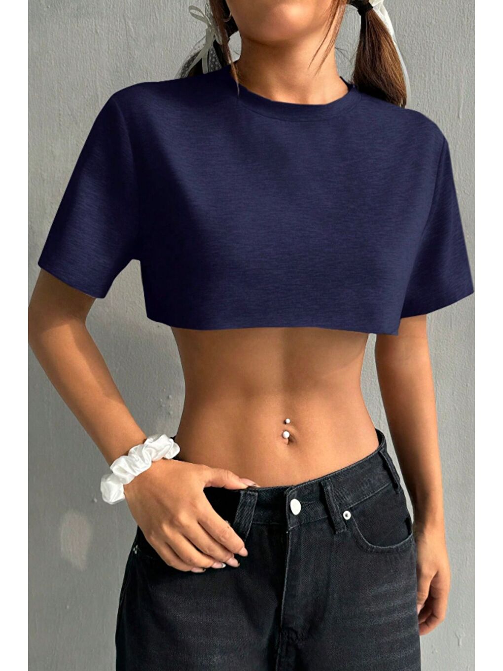 Kadın Lacivert Bisiklet Yaka Oversize Crop T-Shirt-1