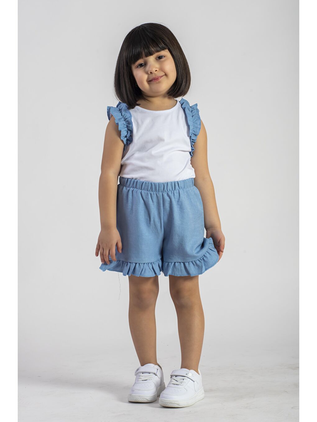 Bisiklet Yaka Sıfır Kol Fırfırlı Şortlu Beyaz Mavi Renk Kız Çocuk İkili Takım-3