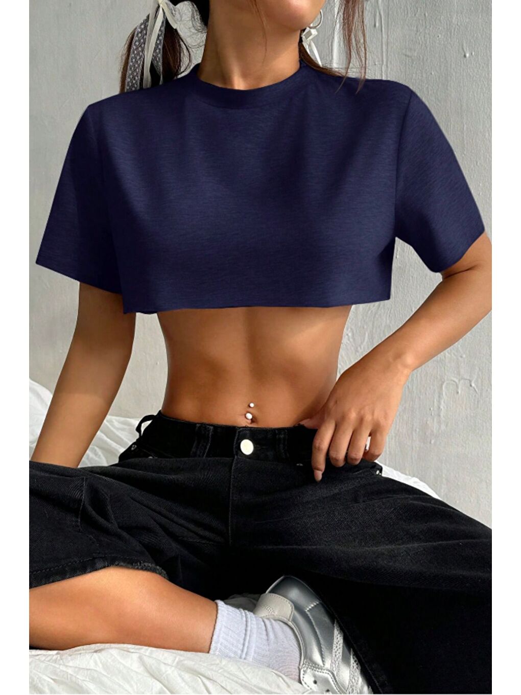 Kadın Lacivert Bisiklet Yaka Oversize Crop T-Shirt-2