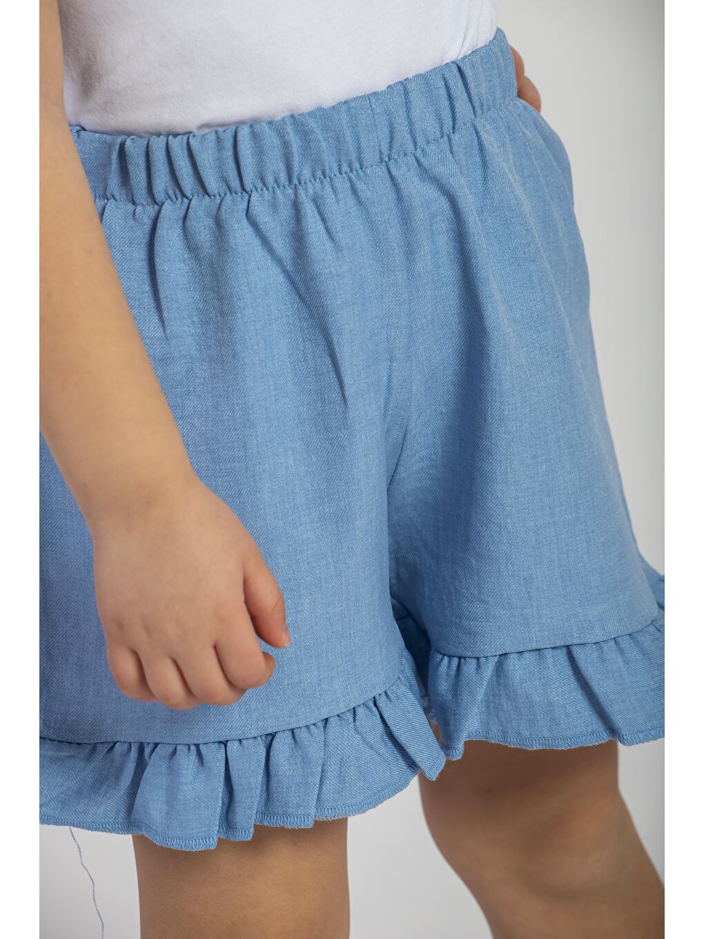 Bisiklet Yaka Sıfır Kol Fırfırlı Şortlu Beyaz Mavi Renk Kız Çocuk İkili Takım-6