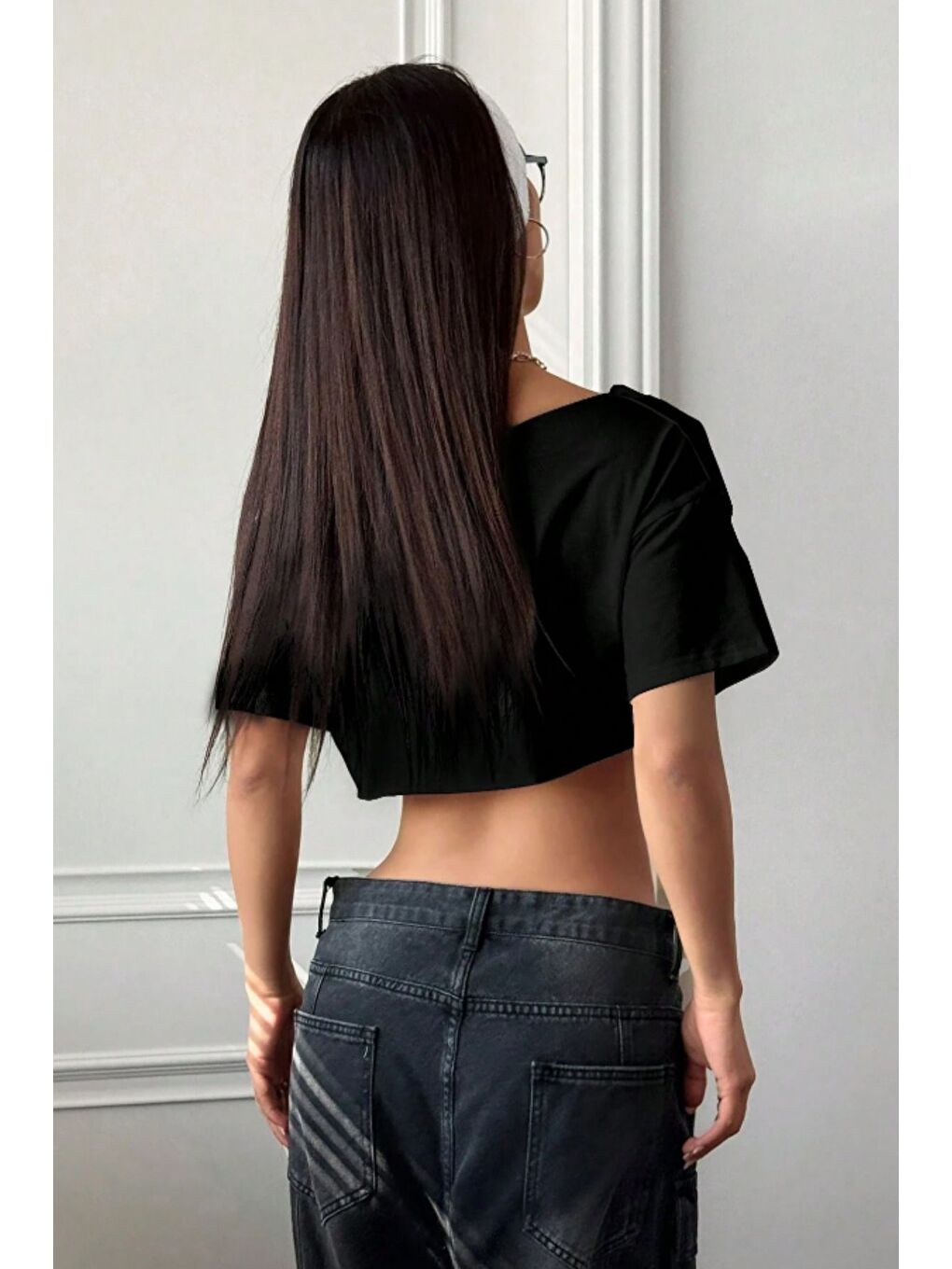 Kadın Siyah Kayık Yaka Oversize Crop T-Shirt-5